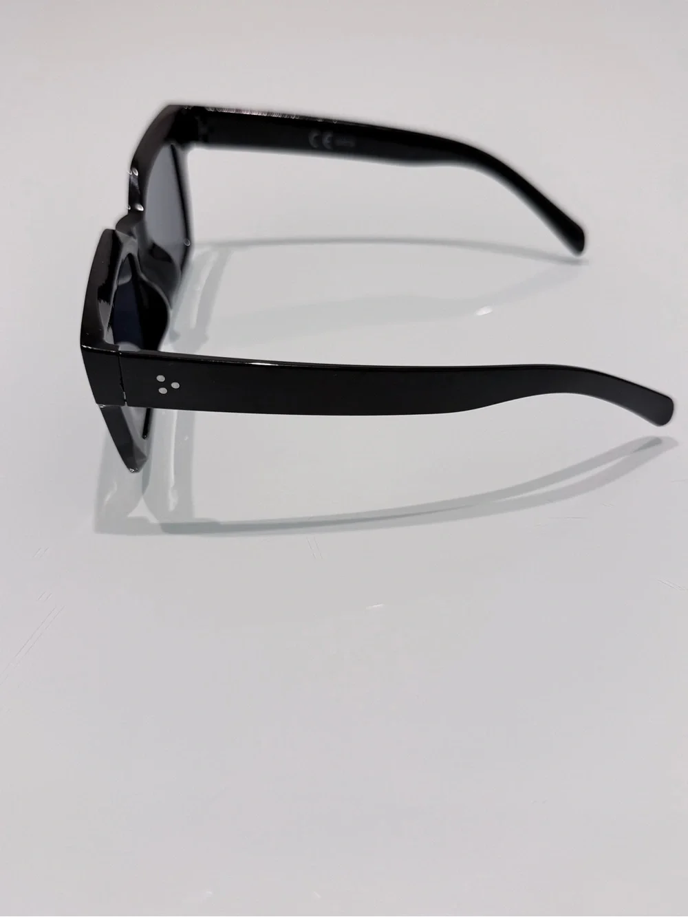 ROMANA Black Rectangular Women's Sunglasses - Theframebar